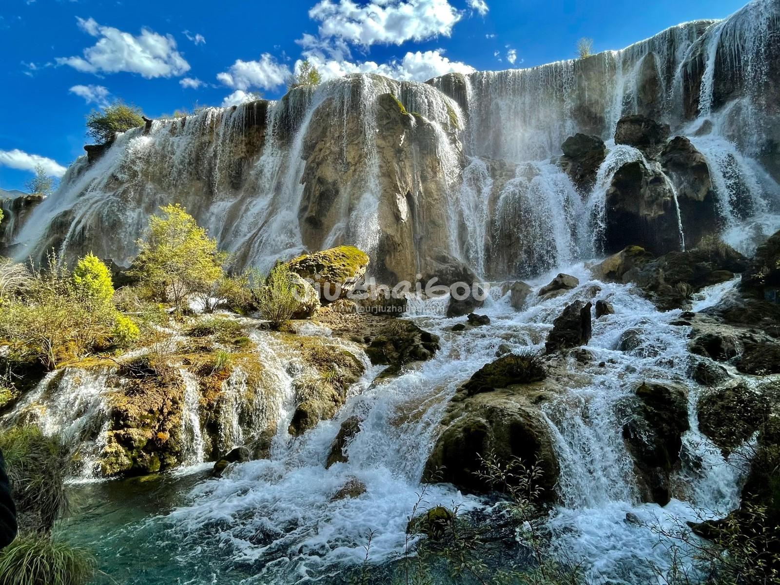 Jiuzhaigou in August 