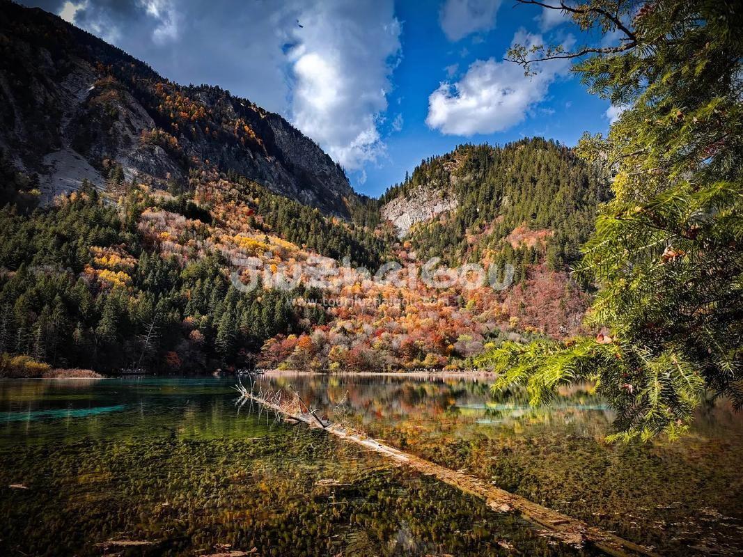 Jiuzhaigou in October