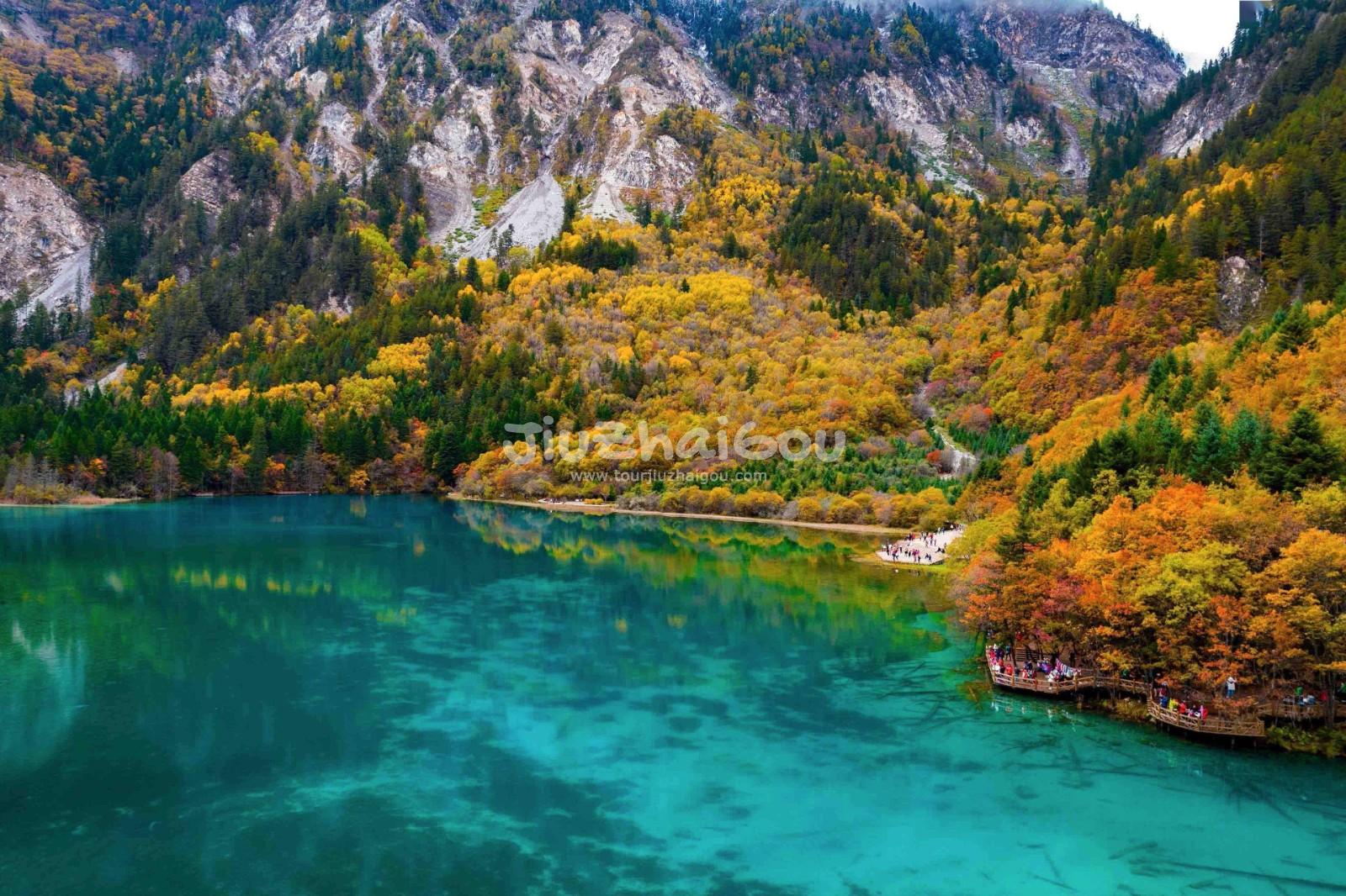 Jiuzhaigou in October
