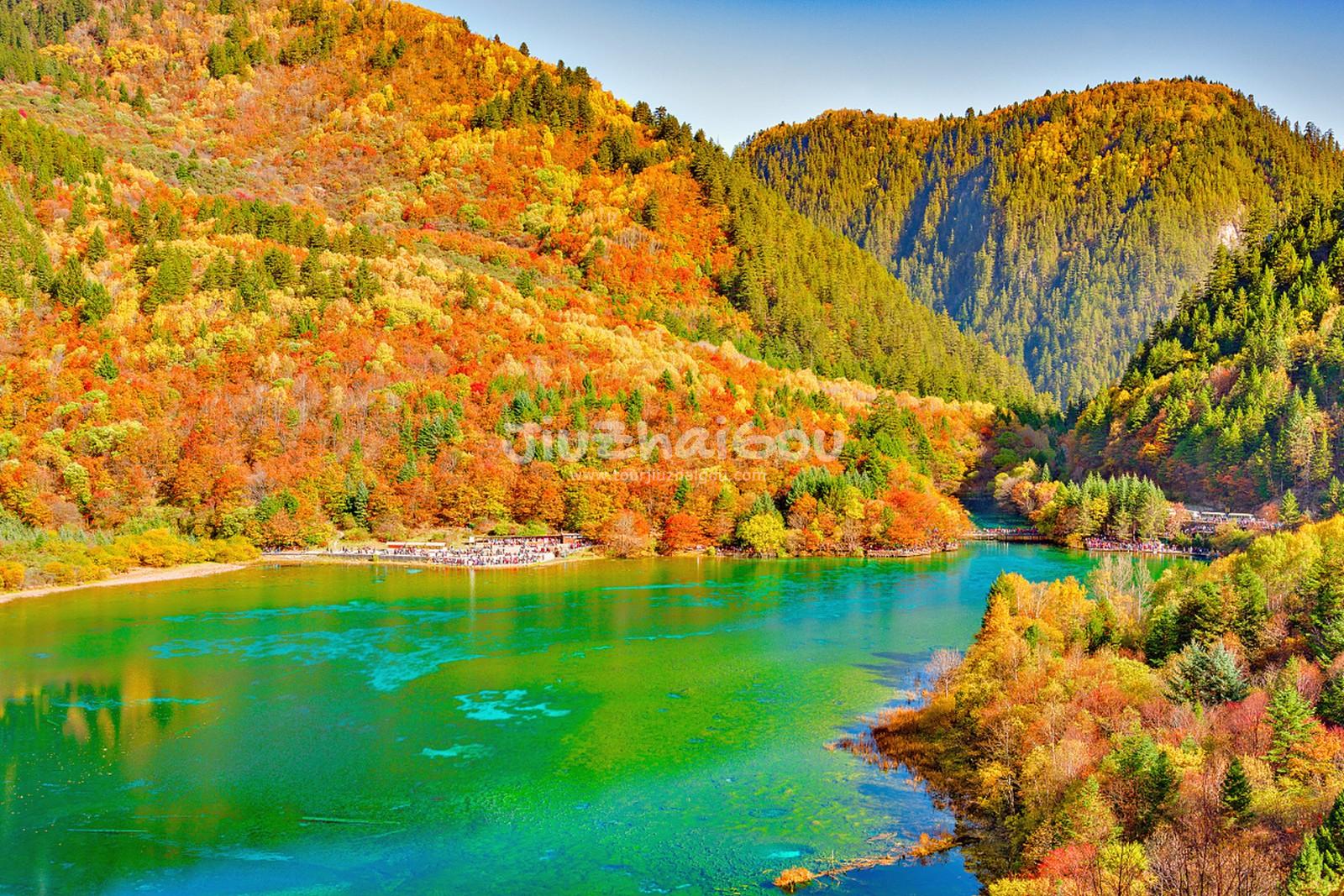 Jiuzhaigou in October