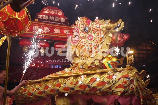 Wenshufang Street temple fairs