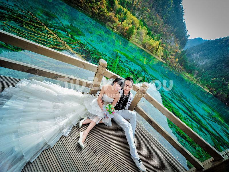 Honeymoon in Jiuzhaigou