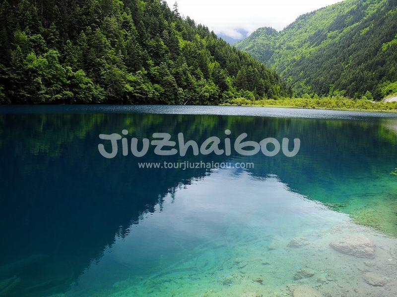 Rhinoceros Lake