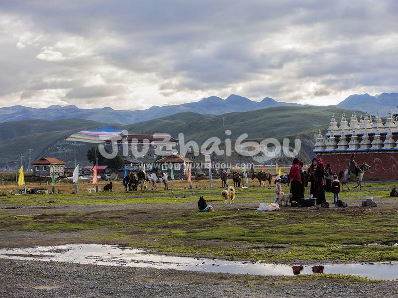 Tagong Grassland