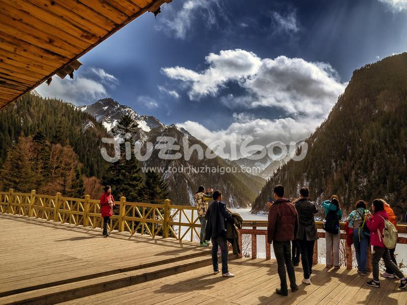 Tour Jiuzhaigou in Winter